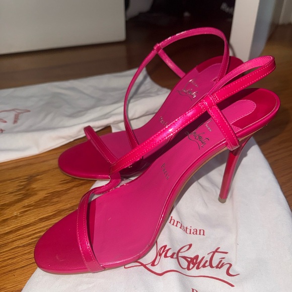 CHRISTIAN LOUBOUTIN
Rosa Z 100 patent leather sandals - Picture 4 of 8